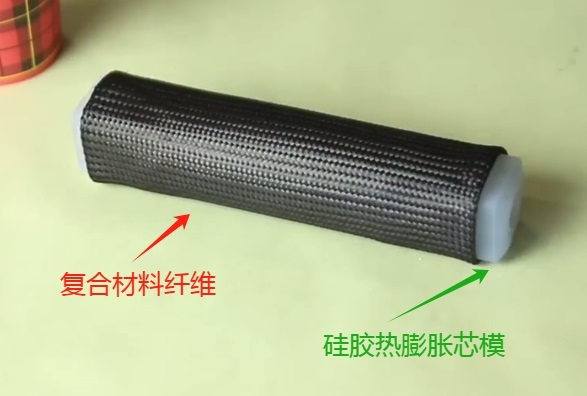 定制化時(shí)代如何選擇碳纖維復(fù)合材料成型工藝中用的硅橡膠？
